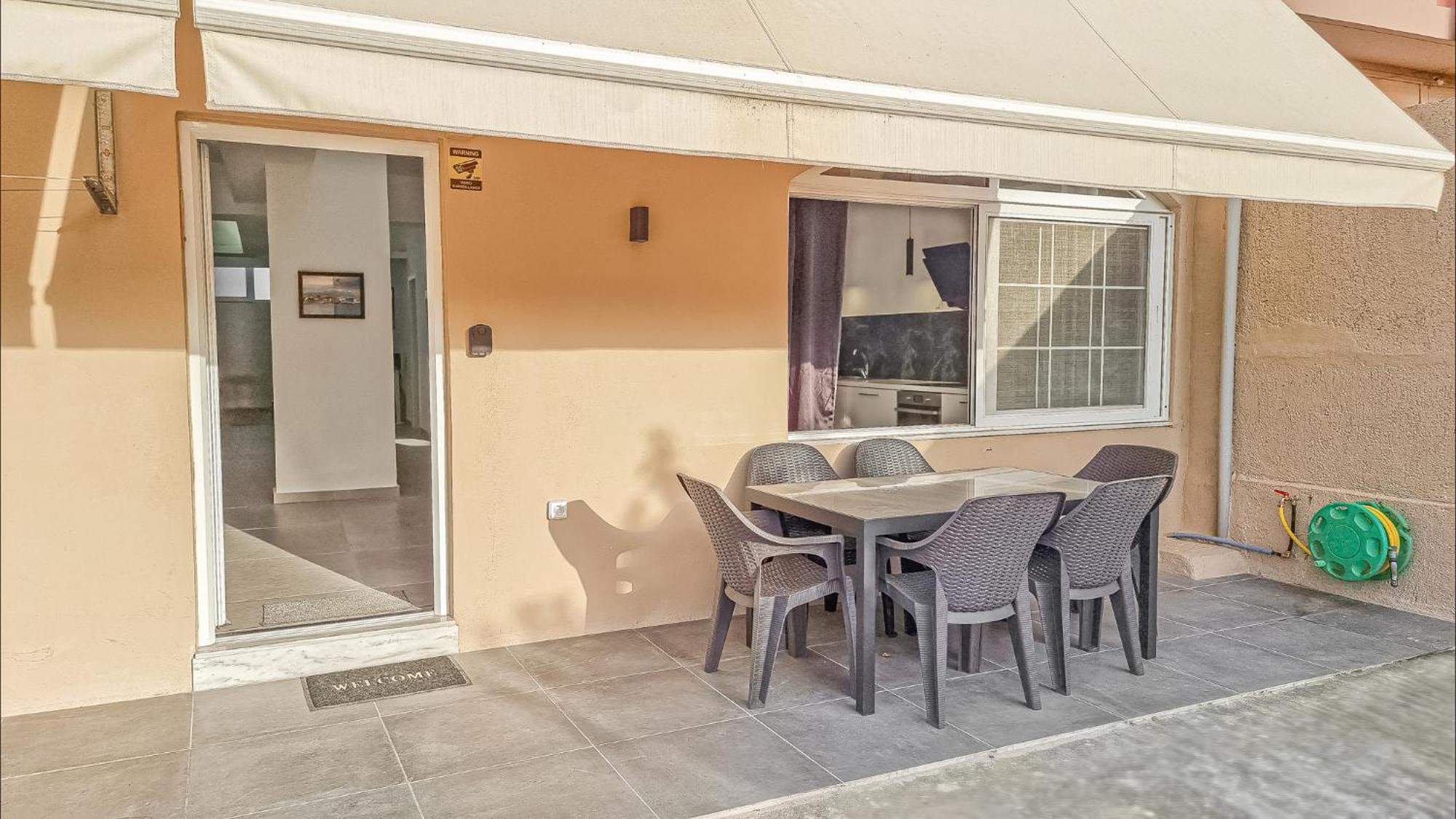 Modern And Comfy Loft In Chania ! La Canée